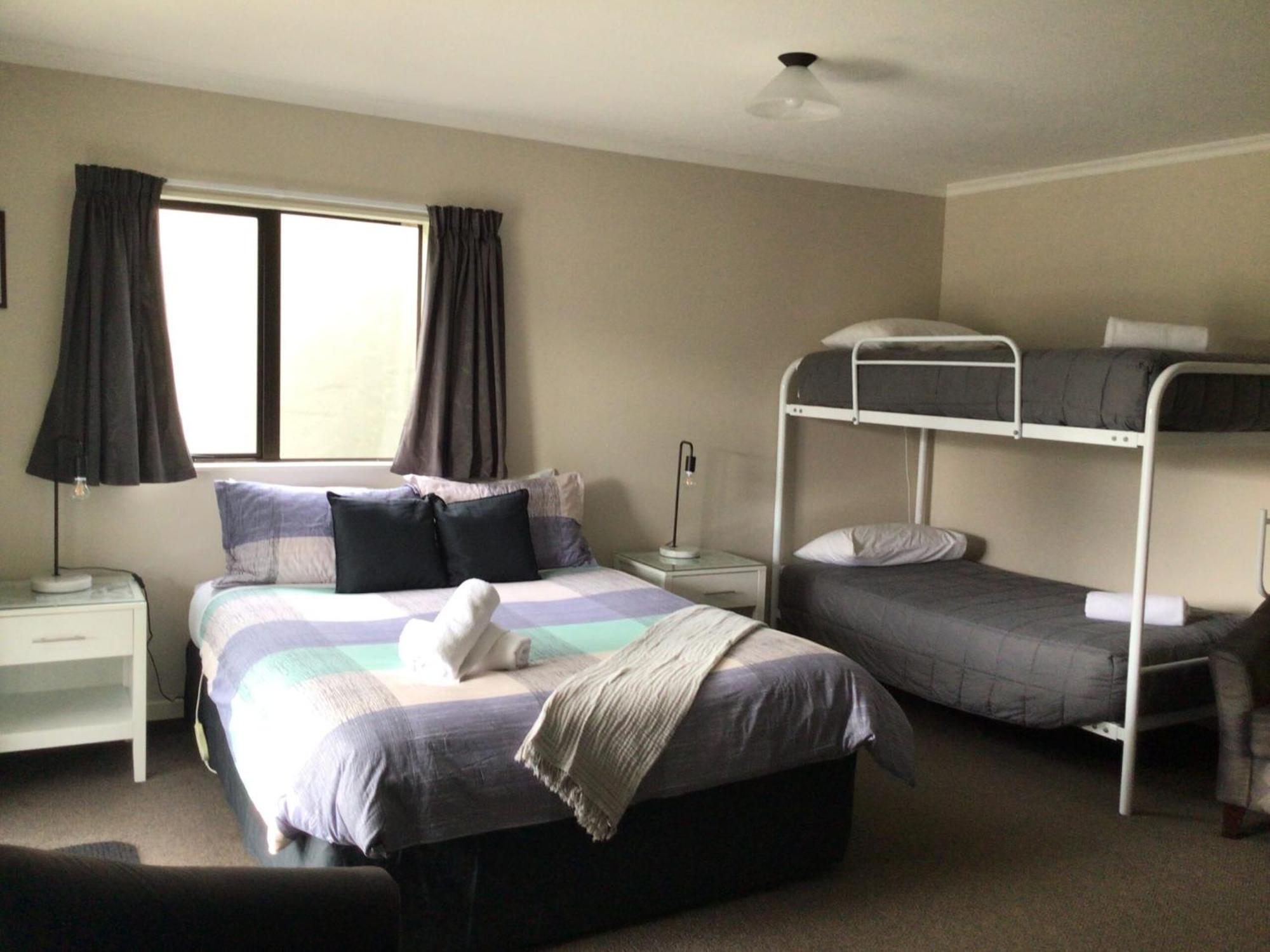 Fiordland Great Views Holiday Park Te Anau Eksteriør bilde